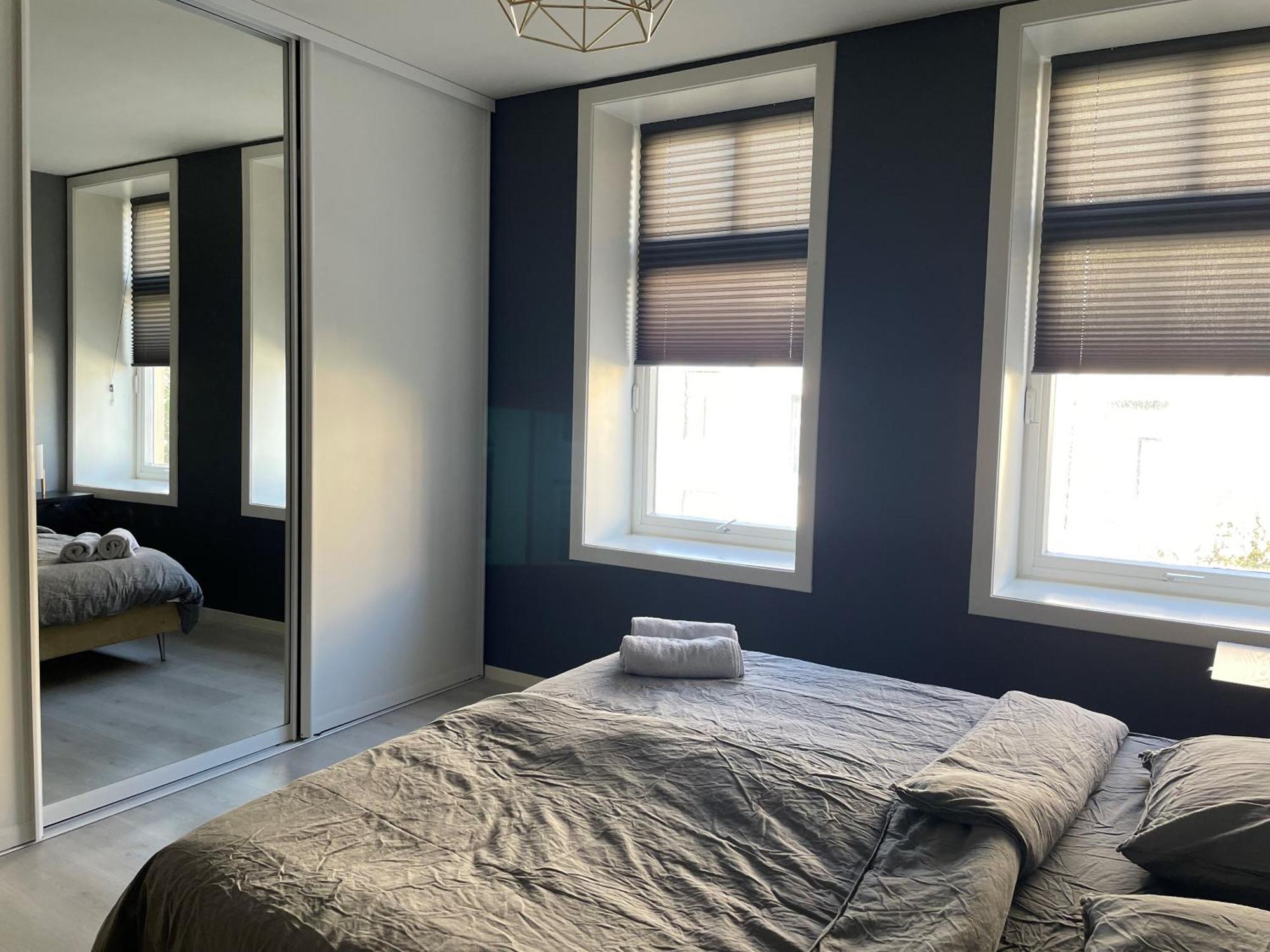 Apartment Center - Modern 80-m2 Flat With 3 Bedrooms *